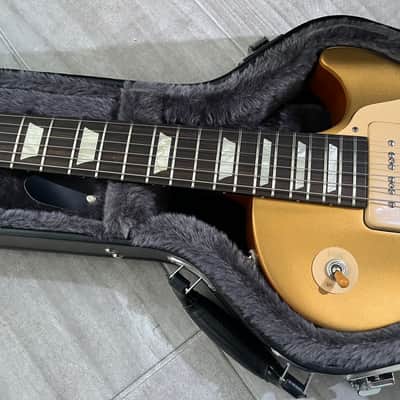 Gibson Les Paul Studio '60s Tribute with P90s 2010 - 2015 Worn Gold Top image 2