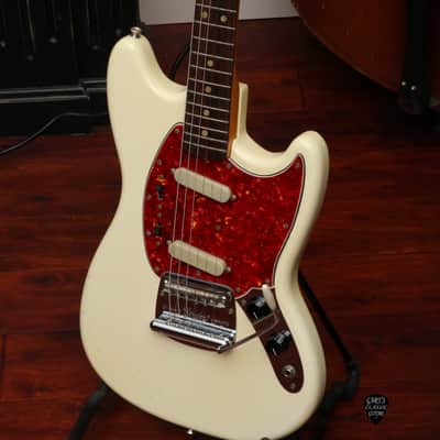 1966 Fender Mustang (FEE1177) image 1