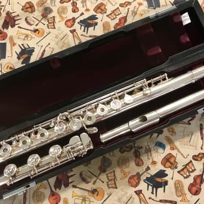 Yamaha YFL-774 Professional Open Hole, Solid Silver B-Foot Flute - Solid Silver image 1