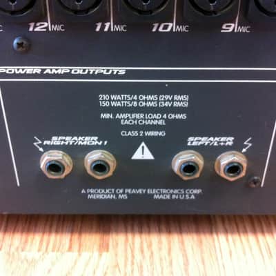 Peavey XR 1204 Powered Sound Reinforcement Mixing Console *Needs