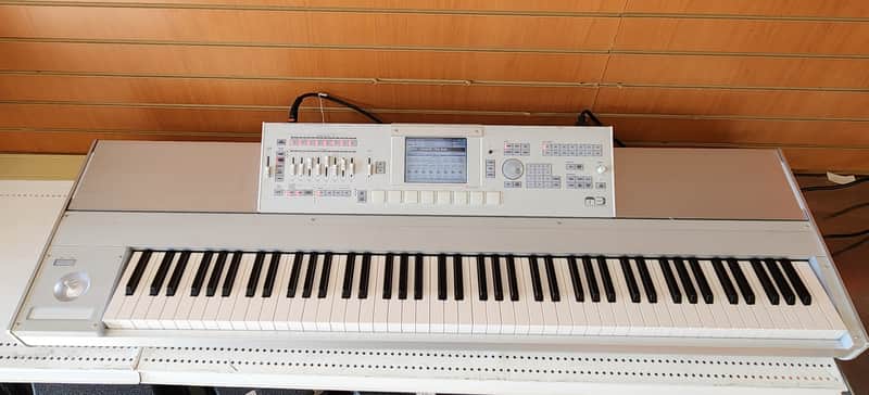 Korg M3 88 2010s - Gray image 1