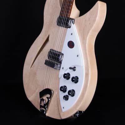 Rickenbacker 330 Thinline Semi-Acoustic, MapleGlo image 2