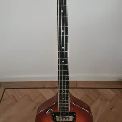Vox Astro IV Bass 1960s - Sunburst image 9