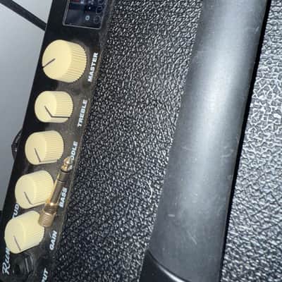 Fender Rumble Studio 40-Watt 1x10" Bass Combo 2018 - 6 months used - Black image 2