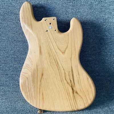 Left Handed Ash Jazz Bass Style Body DIY Project image 4