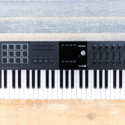 Arturia KeyLab 61 Mk3 Universal MIDI Controller 61-Note Semi-Weighted w/Box image 2