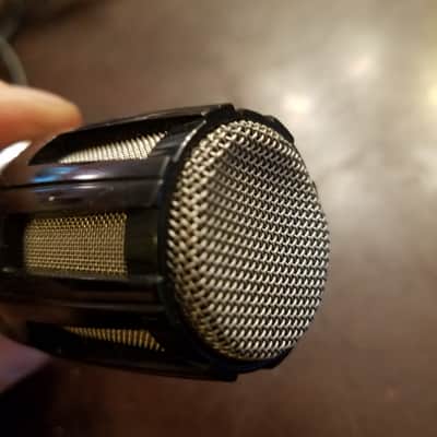 Shure Hi-Z Unidirectional Dynamic Mic 515SAC Unidyne B + Clip IOB spec sheet 1968 - black and silver image 8