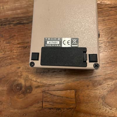 Tech 21 SansAmp Blonde V1 2010s - Blonde/Black image 3