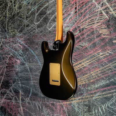 USED Fender American Ultra Stratocaster - Texas Tea image 6