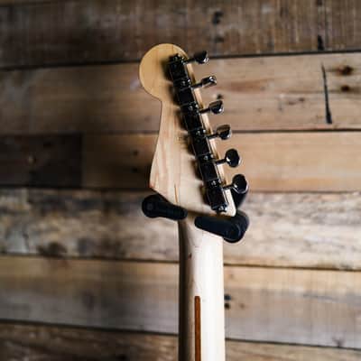 1997 Limited Edition Fender Jerry Donahue Signature 'Hellecasters' Stratocaster In Sapphire Blue image 5