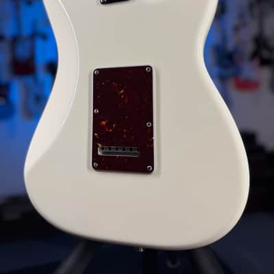 Fender American Professional II Stratocaster Left-handed - Olympic White with Maple Fingerboard! 602 image 6