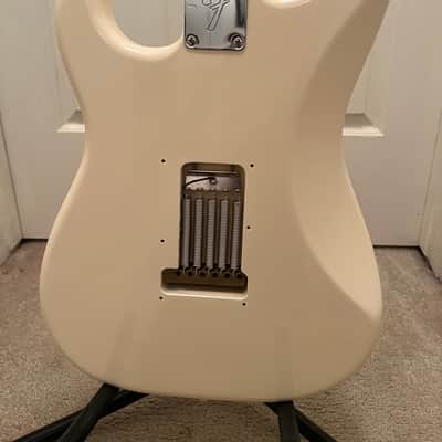 Fender Jimi Hendrix MIM Stratocaster 2006 - Olympic White image 5