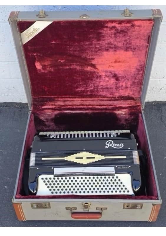 1950’s Sonola Rivoli Piano Accordion 41/120