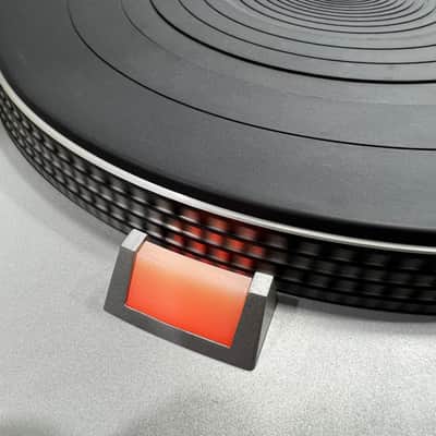 Vintage 1979 Technics SL-B2 Turntable. Restored image 10