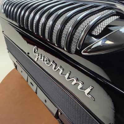 Guerrini Accordion image 2