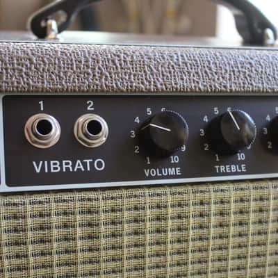 FENDER '62 Super Amp Reissue 2-Channel 40-Watt 2x10" Guitar Combo Brown / Wheat Bild 8