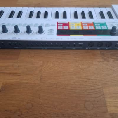 Arturia KeyStep Pro 37-Key MIDI Controller 2020 - Present - White image 2
