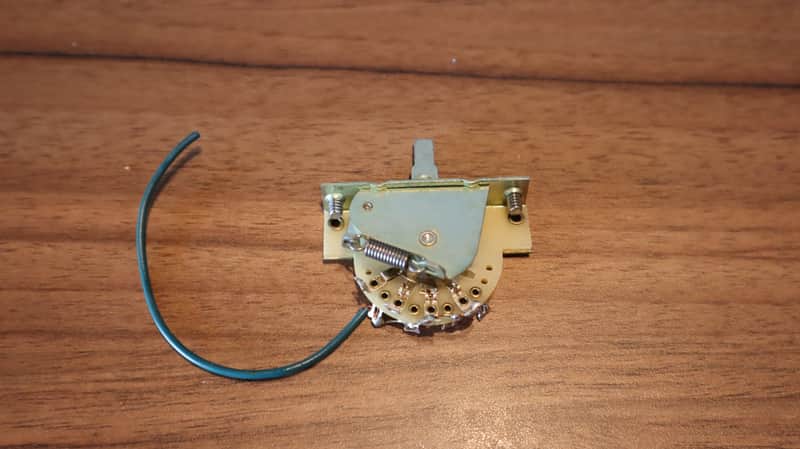 CRL 3-Way Switch