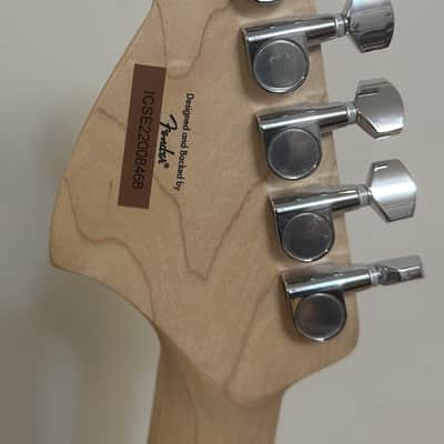 Fender Stratocaster 2020-2023 - Blue image 6