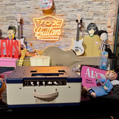 Vox AC10 C1 Custom TTCC Limited Edition 1x10” 2025 - Two Tone Blue & Cream image 5