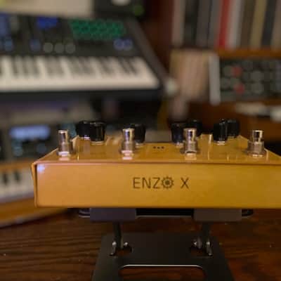 Meris Enzo X 2025 - Present - Gold image 4