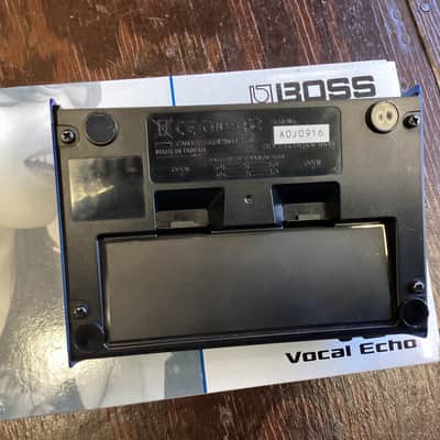 Boss VE-1 Vocal Echo Multi-Effect Unit 2015 - Present - Blue image 2