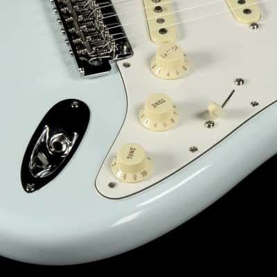 Fender American Pro Stratocaster Sonic Blue Roasted Maple Neck image 6