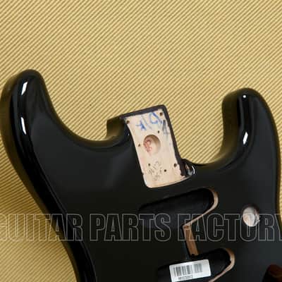 099-8003-706 Genuine Fender Black Classic Series 60s Strat SSS Alder Guitar Body Vintage Bridge image 3