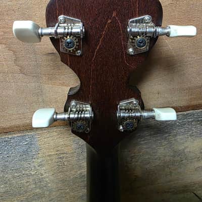 Pre-owned Deering Goodtime Tenor Banjo 17 Fret w/pickup & bag image 12