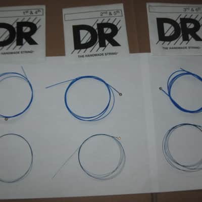 ONE SET new in packaging (old stock) DR CBE-9 (9-42) COOL BLUE electric guitar strings (9, 11, 16, 24,32, 42) "The High Performance Coating" Blue coated electric guitar strings on a hexagonal core + 2 extra gauge 9 strings (1 Elixir & 1 D'Addario) image 3