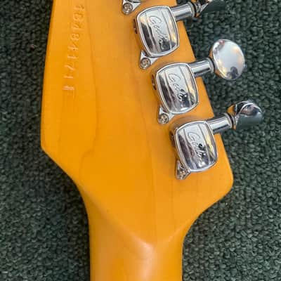 Godin Session SG MN 2010’s - Cherry Burst image 11