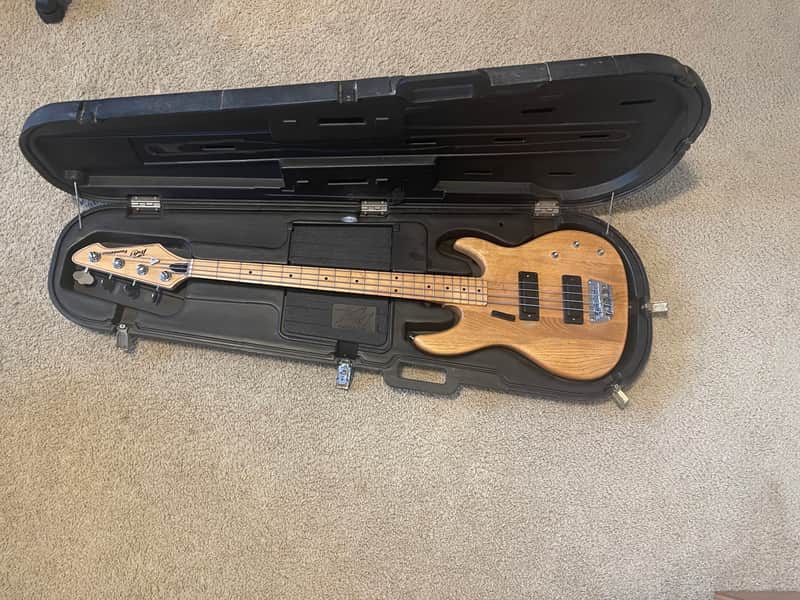 Peavey Foundation 1983 Natural Wood image 1
