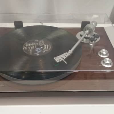 Akai BT500 Belt-Drive Bluetooth Turntable image 10