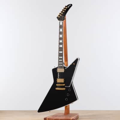 Gibson Custom Explorer Custom, Ebony | Demo image 3
