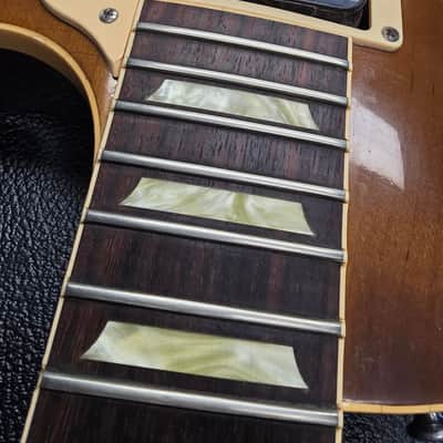 GIBSON *UPDATED* Les Paul Classic—Honey Burst image 12