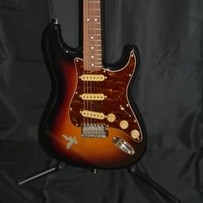 🎸 Squier Classic Vibe ’60s Stratocaster – Sunburst (2011) – Early Series image 3