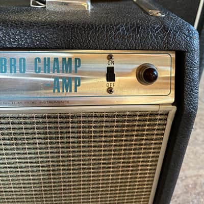 Fender Vibro Champ 1968-69 - Drip Edge image 2
