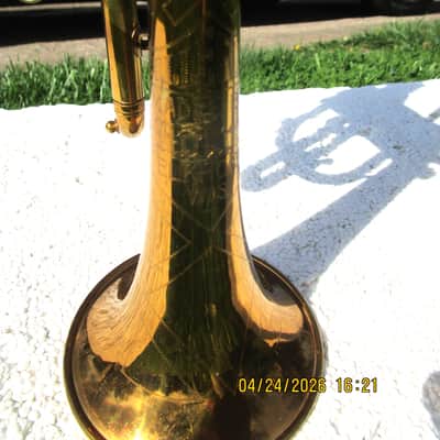 Holton Collegiate Cornet, 1940, Gold, Case, Very Clean image 4