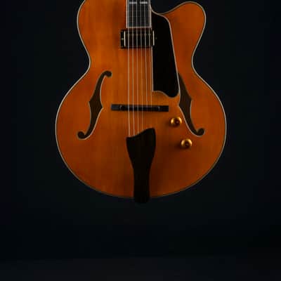 Eastman AR580CE Honeyburst Archtop Guitar NEW image 4