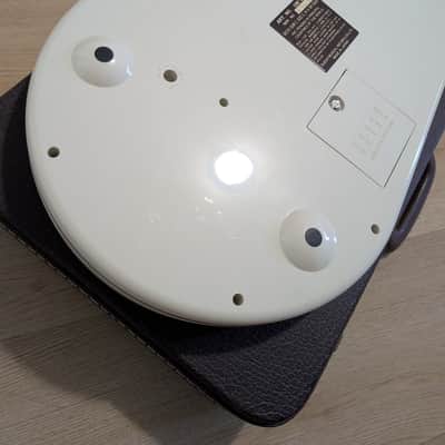 Suzuki OM-27 Omnichord 1981 - Ivory image 8