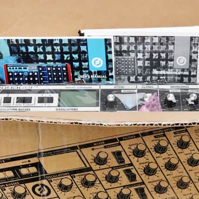 MOOG Voyager RME Analoger Synthesizer Rack + Holz + Wie Neu + OVP + Garantie image 15