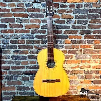 Giannini 900 Classical Acoustic Guitar (1965 - Natural) image 2