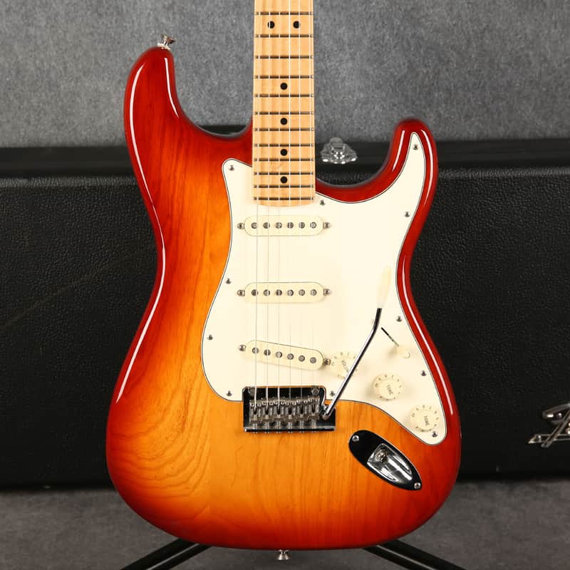 Fender American Pro Stratocaster - Sienna Sunburst - 2nd Hand