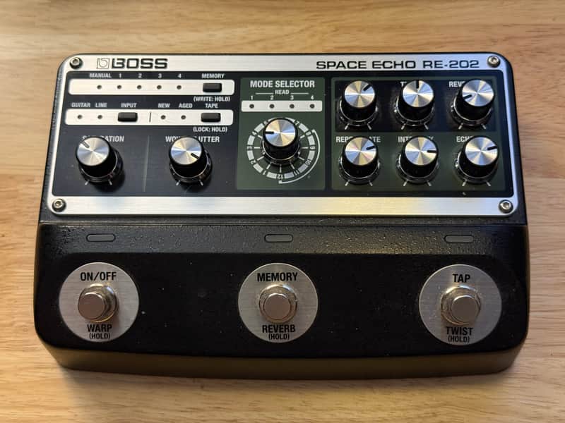 Boss RE-202 Space Echo