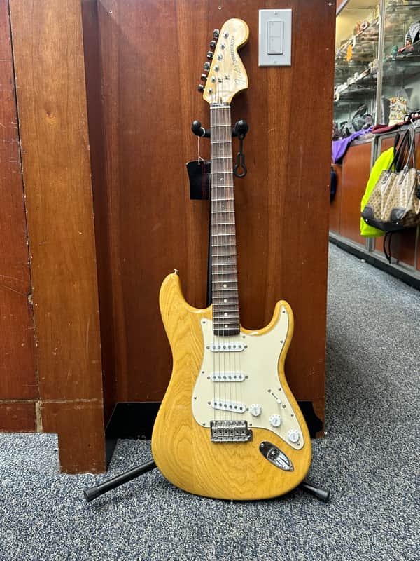 Fender Classic Series '70s Stratocaster | Reverb