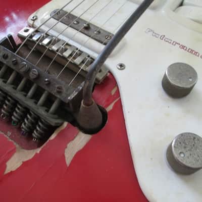 Futurama model III electric  guitar late 50's/early 60's red image 2