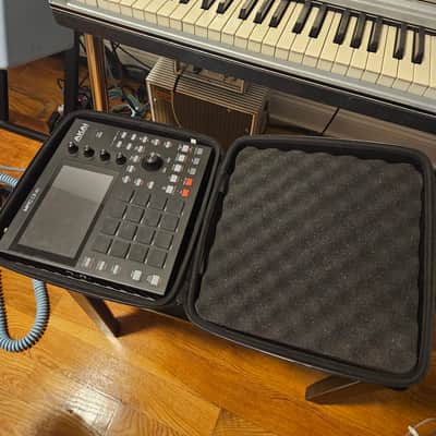 Akai MPC One (with case/cables/charger) image 11