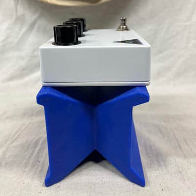 Seeker Electric Effects Descry Fuzz Pedal with Box image 6
