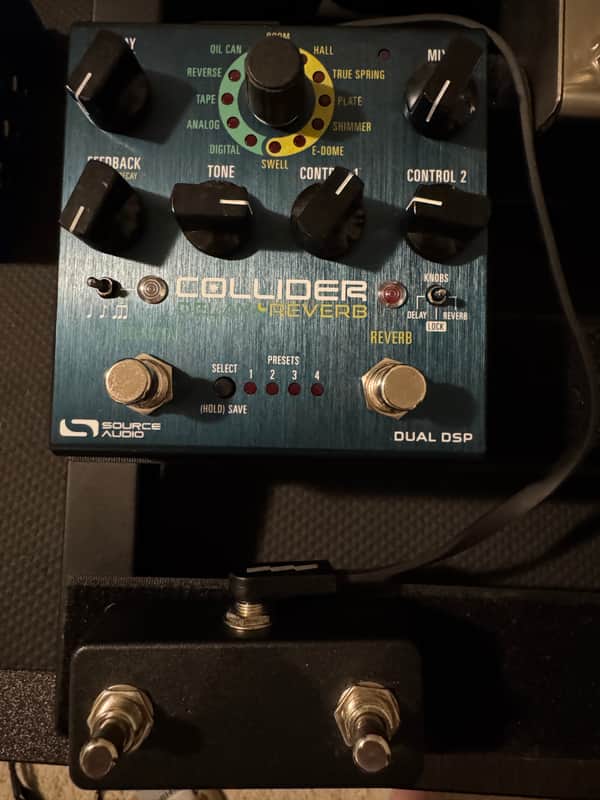 Source Audio Collider Delay + Reverb + footswitch and trs cable image 1