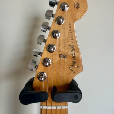 Fender Player Stratocaster HSS with Maple Fretboard 2018 - 2024 - Tidepool image 2